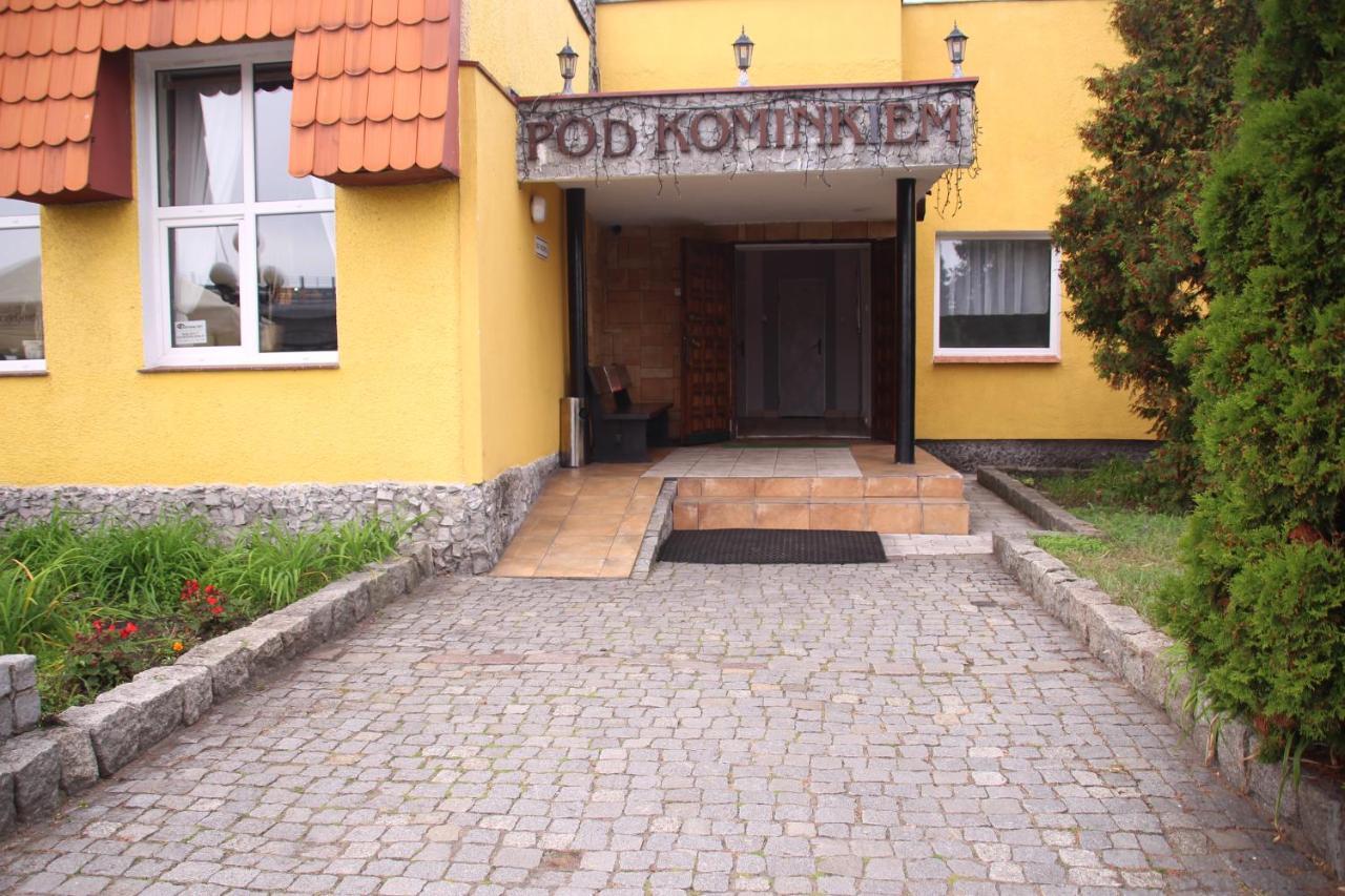 Zajazd Pod Kominkiem - Brzoza Kolo Torunia ภายนอก รูปภาพ
